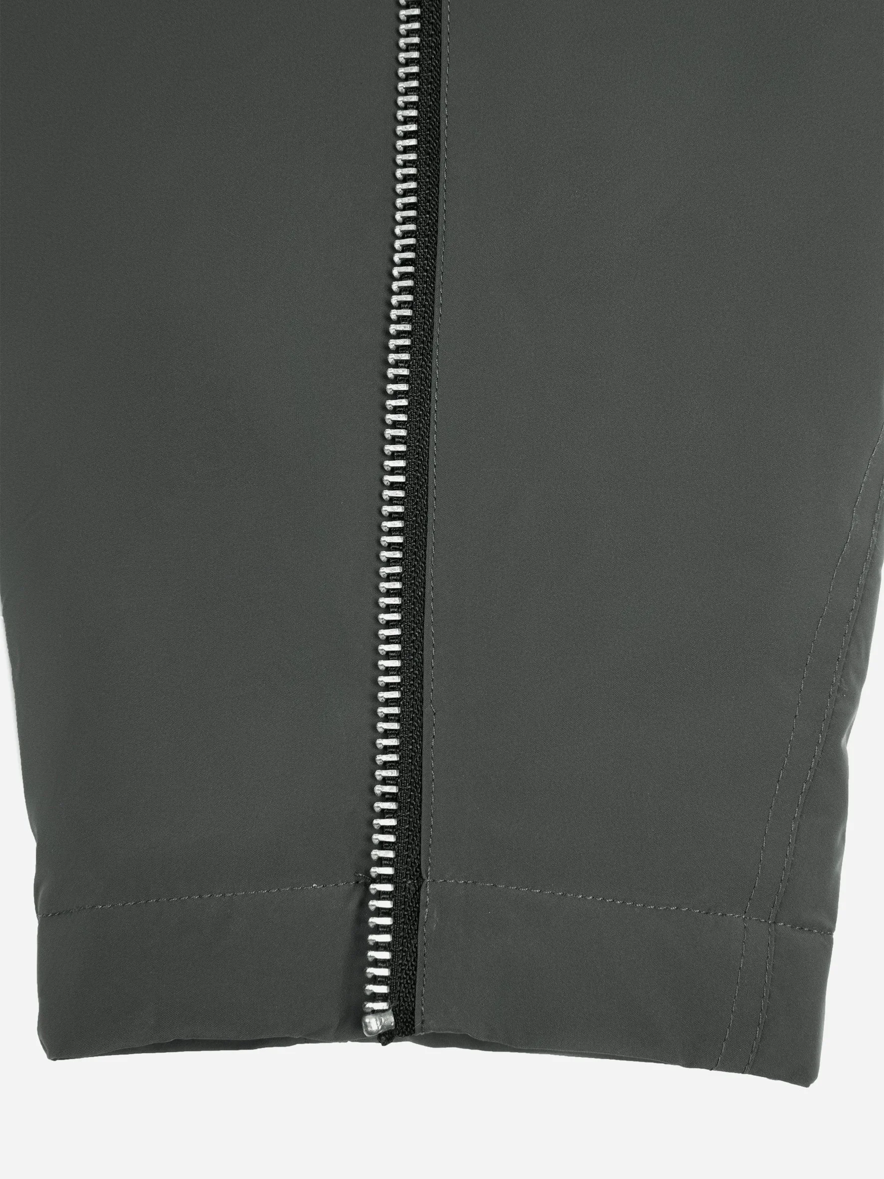 006 - Continuous Zipper Quilted Coat