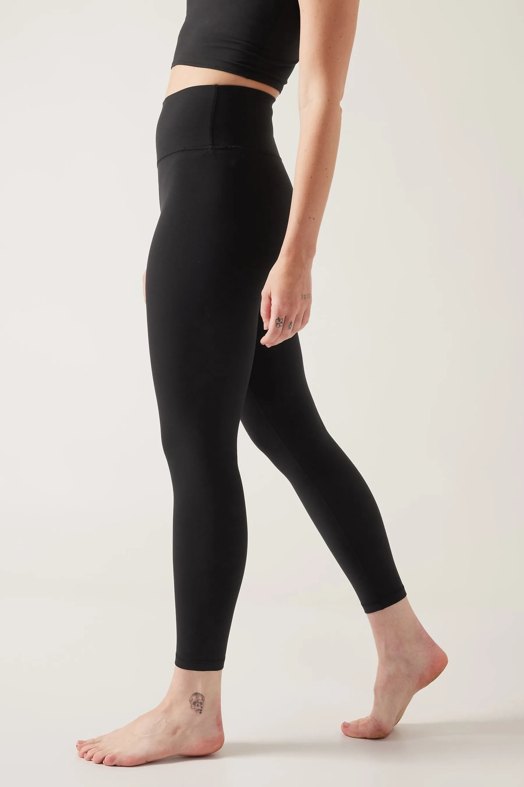 Athleta Black Transcend 7/8 Leggings