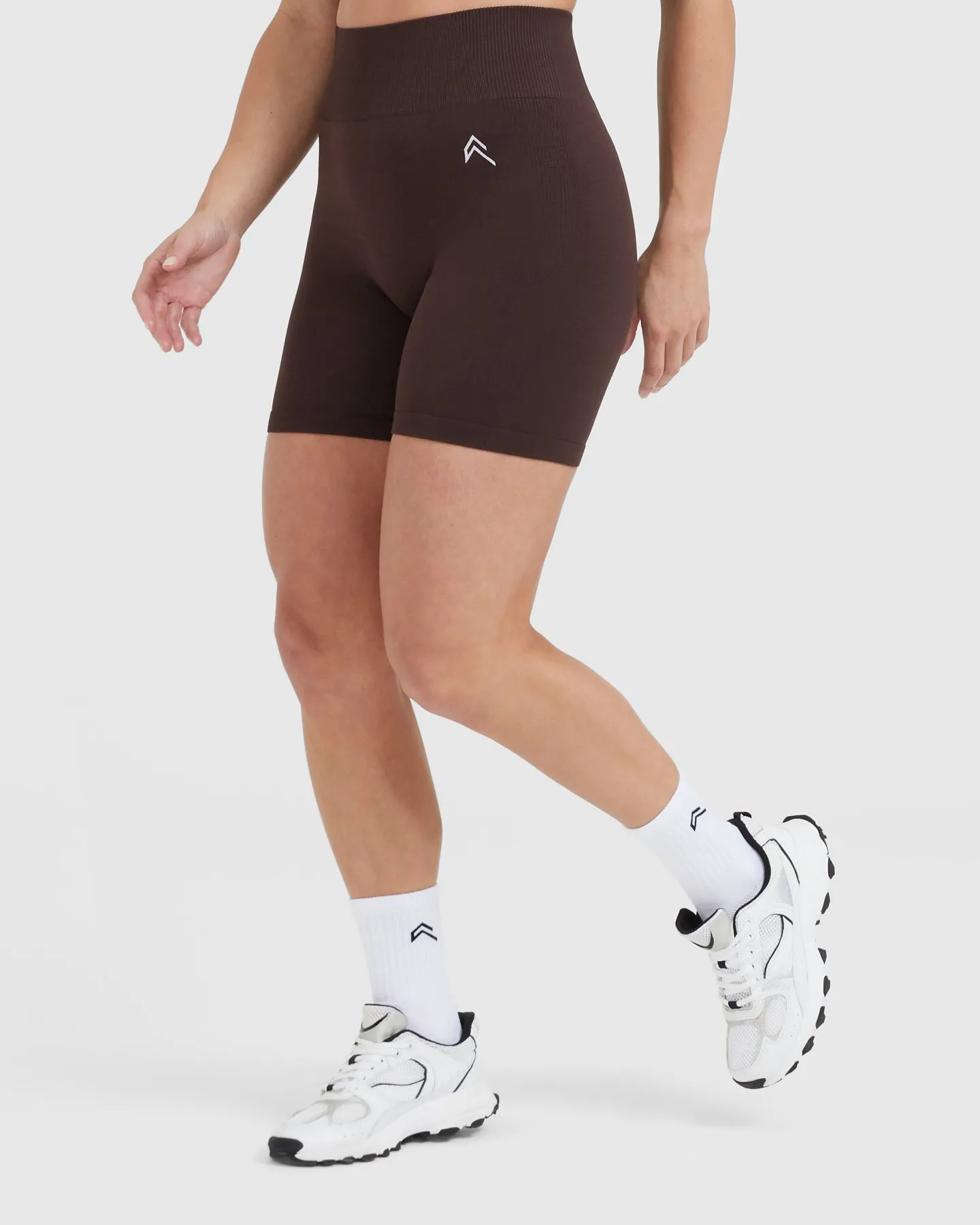 Classic Seamless 2.0 Mid Shorts | 70% Cocoa Marl