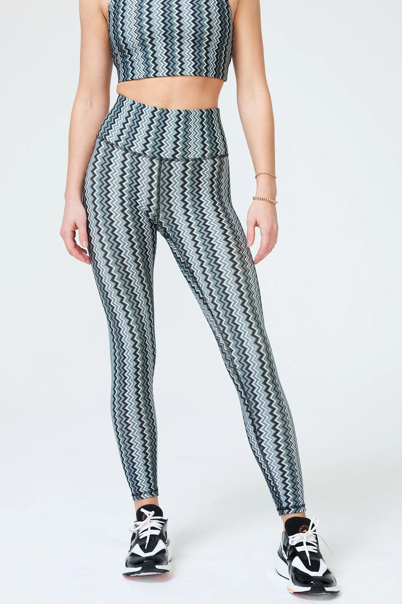 DuoKnit Leggings in Black and White Zig Zag