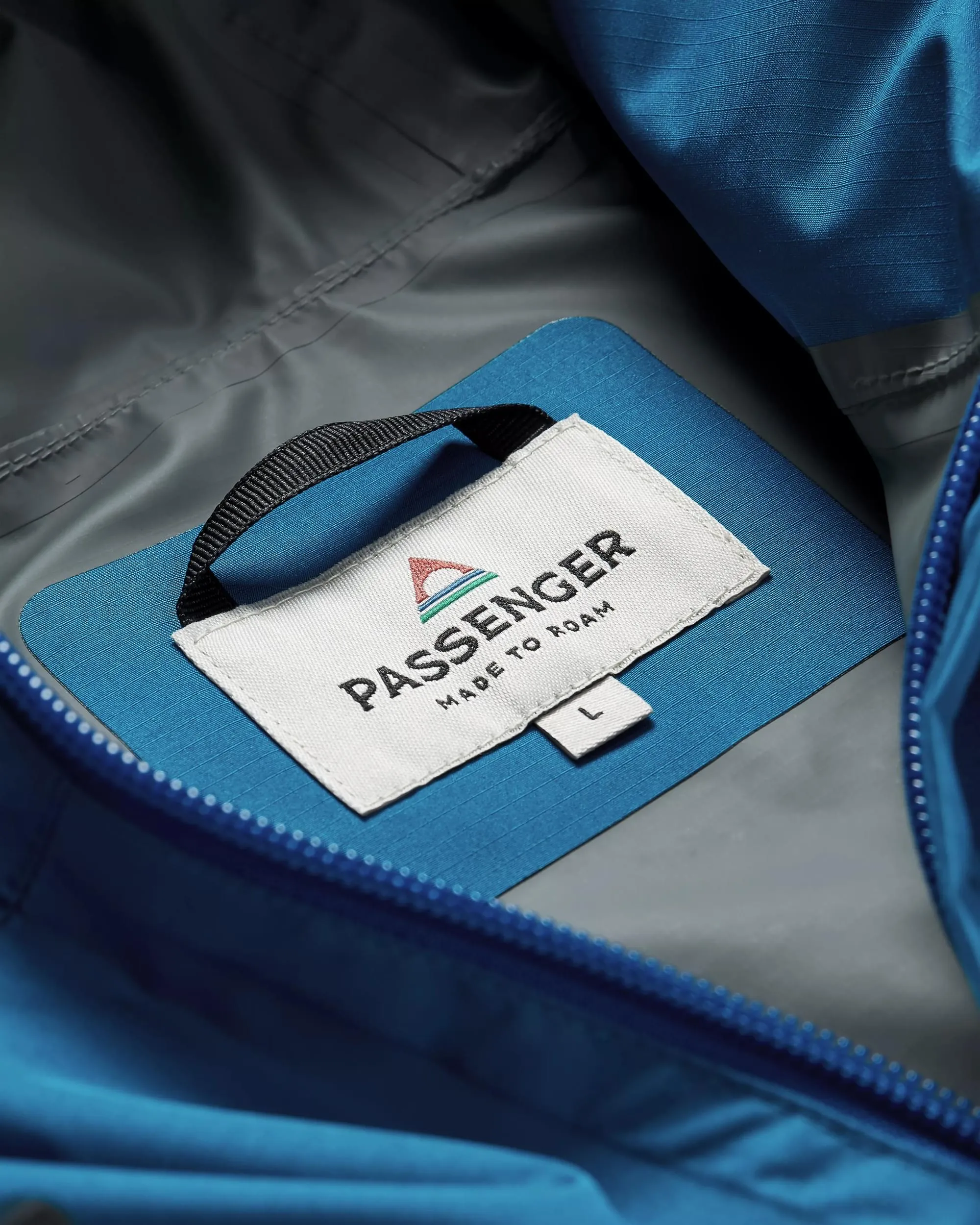 Season Water Resistant Recycled Jacket - Corsair Blue/ Apricot