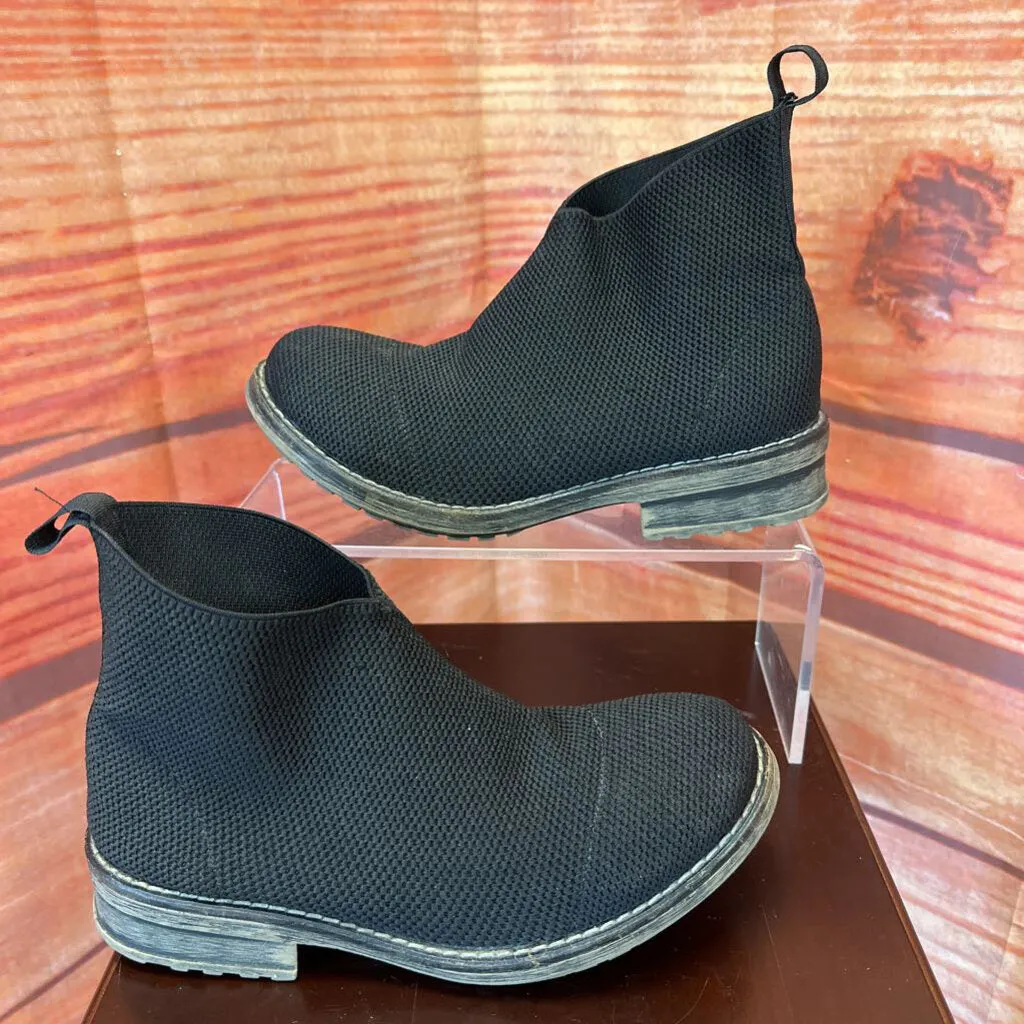 VIVANZ BLACK CHELSEA BOOTS SZ 9.5 TCC